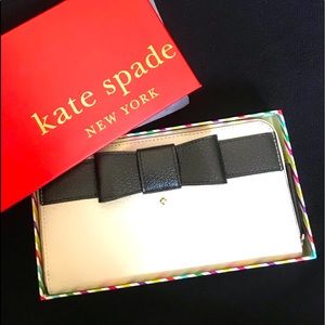 BNIB ♠️ Kate Spade Saffiano 
Kirk Park Zip Around